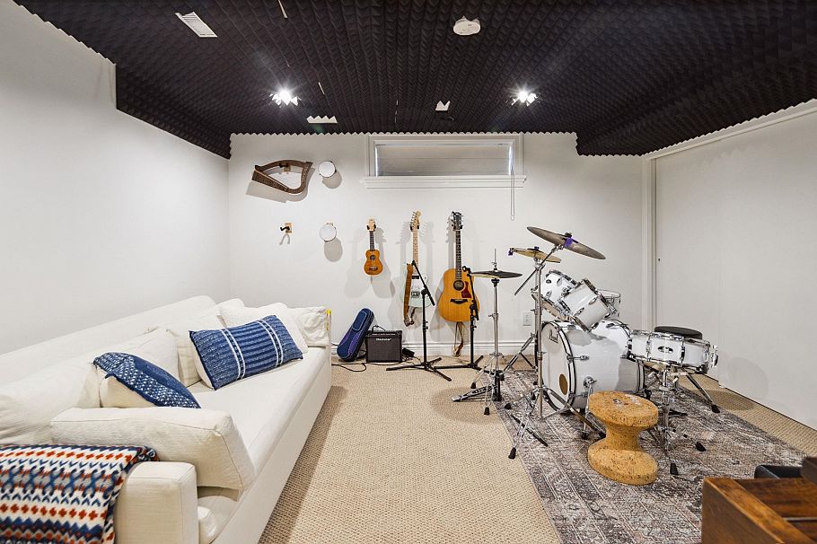 1749 W 38th Avenue Vancouver, BC - 24