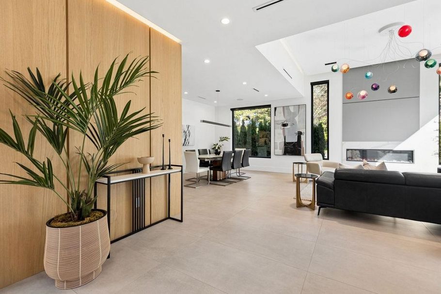 1200 Bedford Court North Vancouver, BC - 20