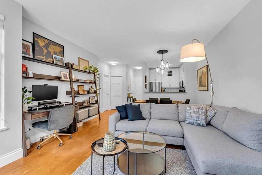 303 2525 Quebec Street Vancouver, BC - 6