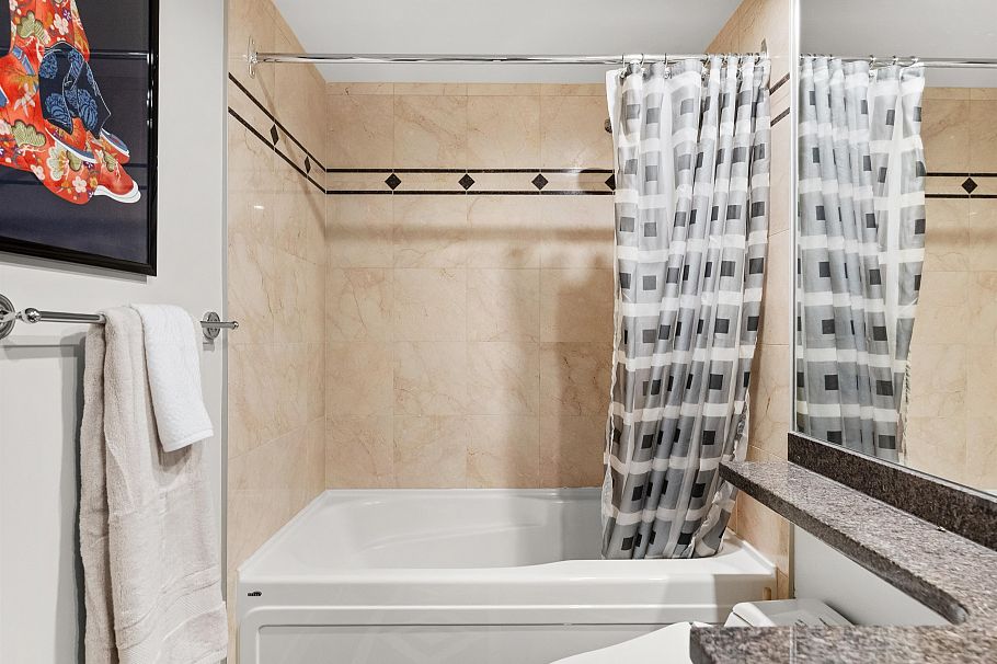 1053 Marinaside Crescent Vancouver, BC - 33