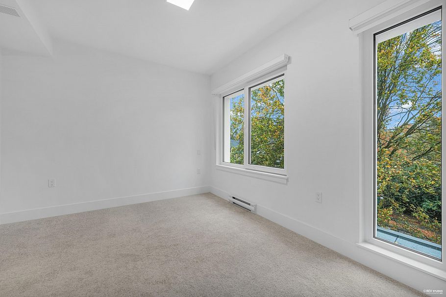 108 2073 E 1 Avenue Vancouver, BC - 28