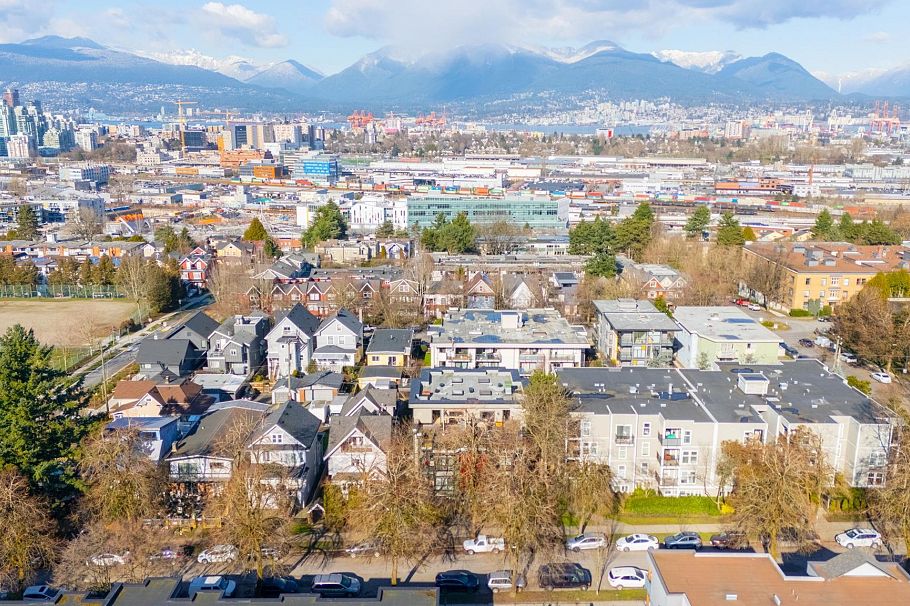 203 555 E 8th Avenue Vancouver, BC - 27