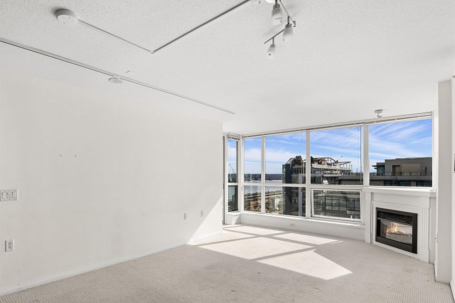 1404 188 E Esplanade North Vancouver, BC - 7