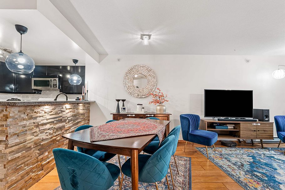 306 1328 W Pender Street Vancouver, BC - 6