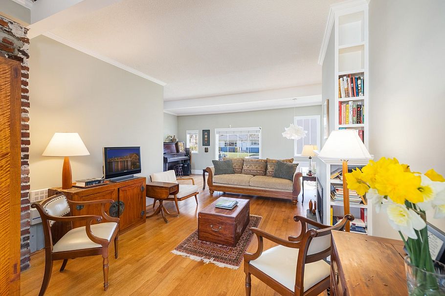 4491 Harriet Street Vancouver, BC - 24