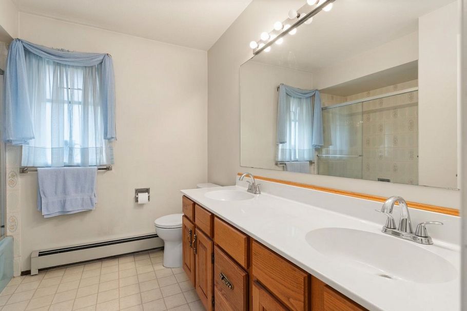 3958 W 29th Avenue Vancouver, BC - 17