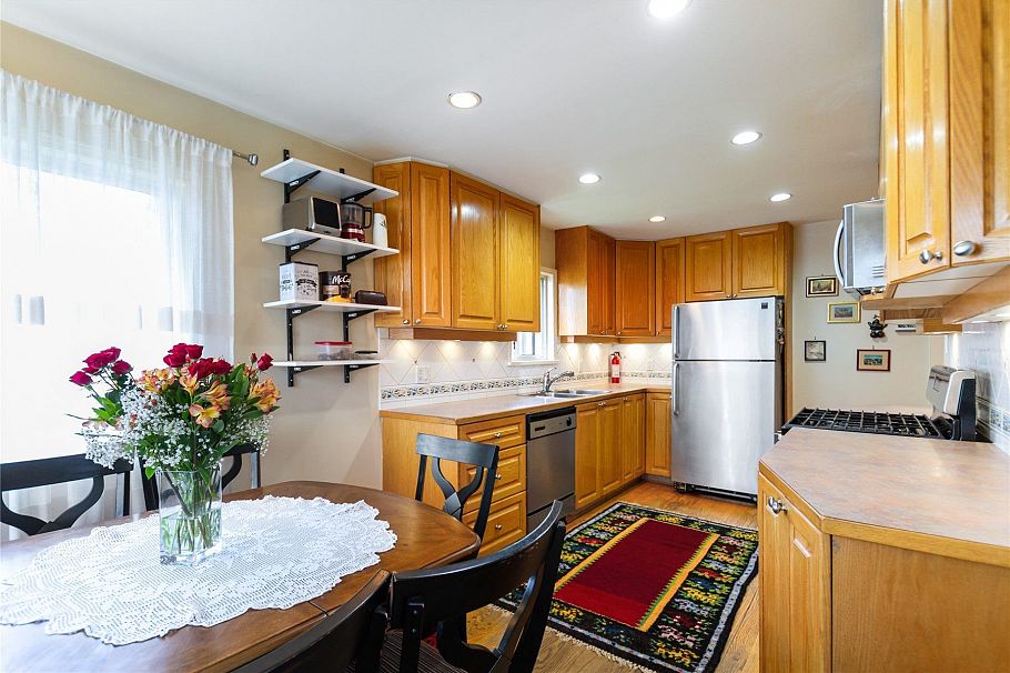 3713 Kincaid Street Burnaby, BC - 7