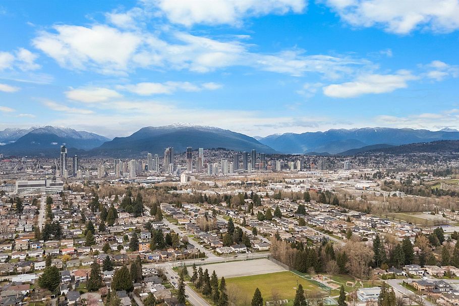 4986 Inman Avenue Burnaby, BC - 22