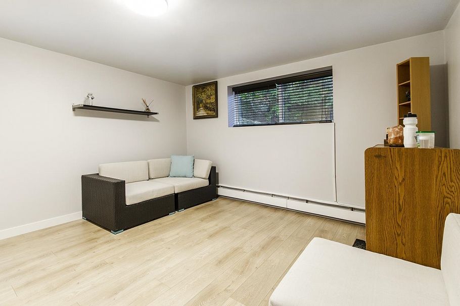 4540 Mountain Highway North Vancouver, BC - 5