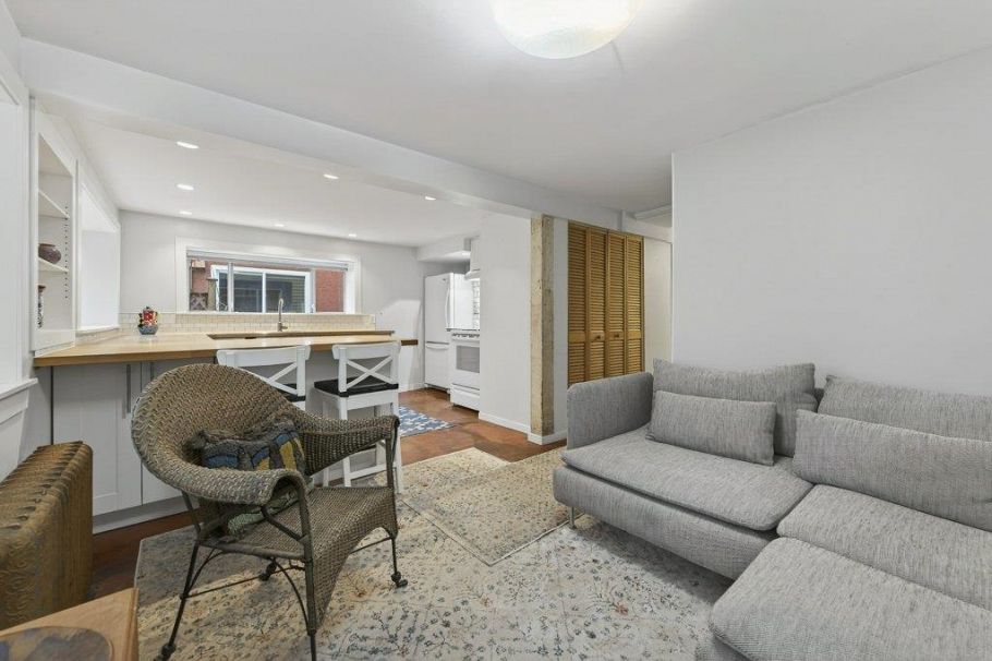 2274 E 7th Avenue Vancouver, BC - 24