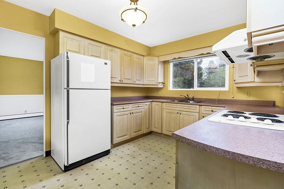 6076 Holland Street Vancouver, BC - 13