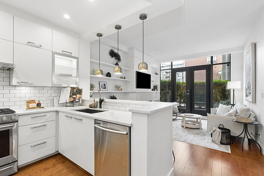 2288 Redbud Lane Vancouver, BC - 8