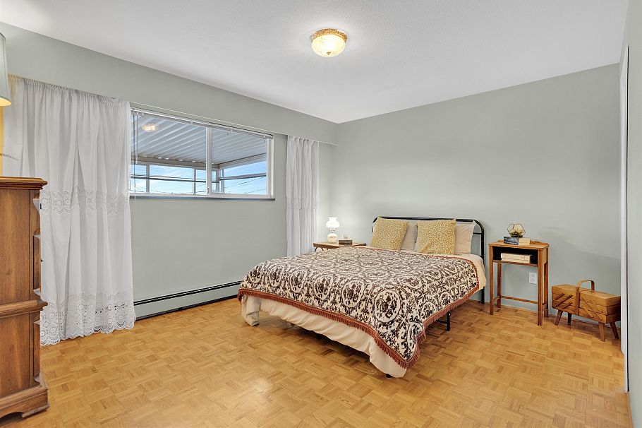 3240 Clive Avenue Vancouver, BC - 17