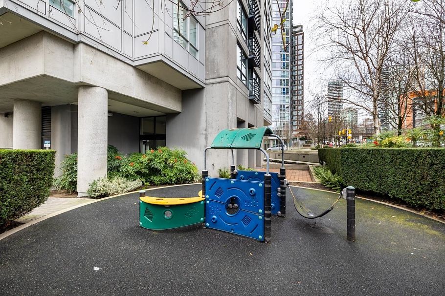 3106 1495 Richards Street Vancouver, BC - 27