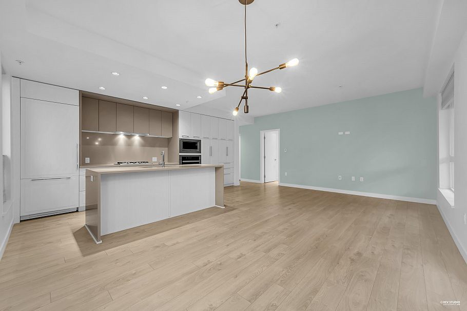 109 6677 Cambie Street Vancouver, BC - 8