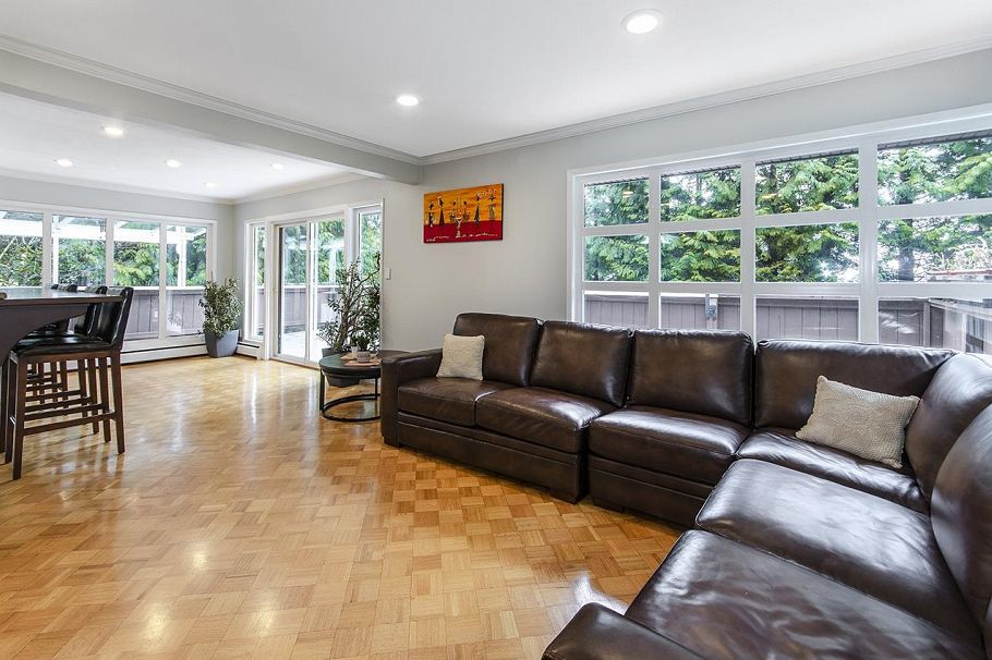 4540 Mountain Highway North Vancouver, BC - 12