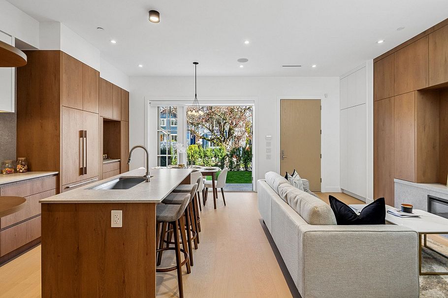 1 3642 West 20th Avenue Vancouver, BC - 14