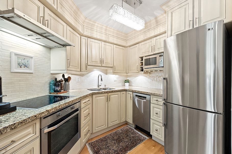 203 1125 Gilford Street Vancouver, BC - 7