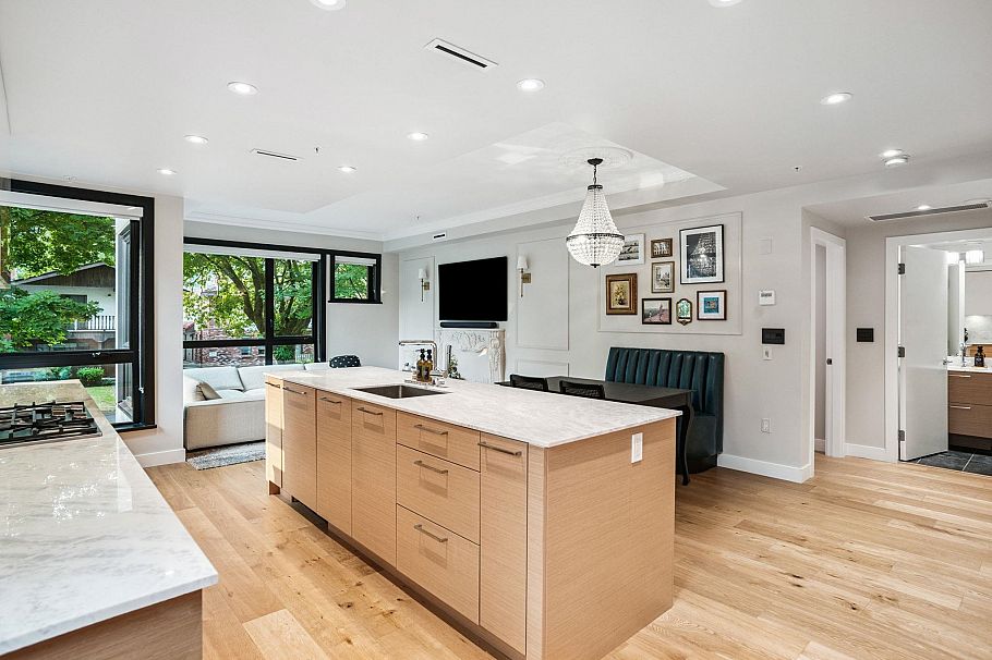 201 3669 West 11th Avenue Vancouver, BC - 12