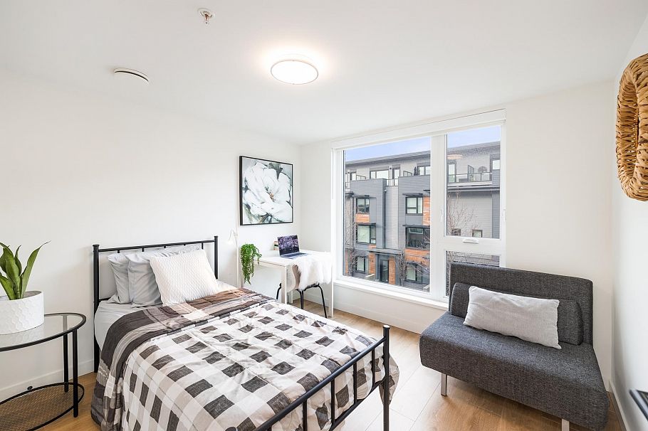 444 545 E 2nd Street North Vancouver, BC - 19