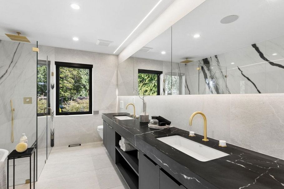 1200 Bedford Court North Vancouver, BC - 26