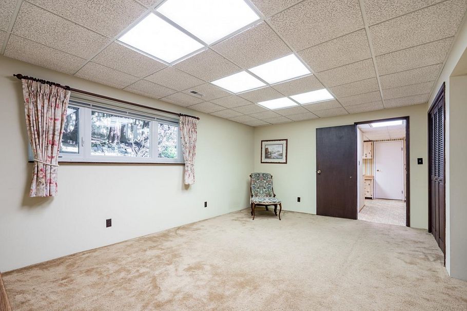 4651 Valley Road North Vancouver, BC - 34