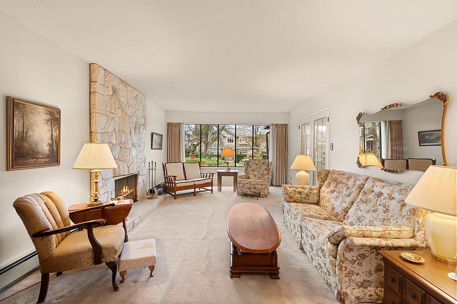 3958 W 29th Avenue Vancouver, BC - 4