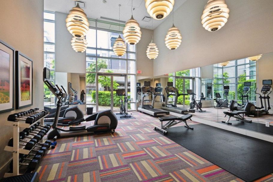 603 181 Athletes Way Vancouver, BC - 30