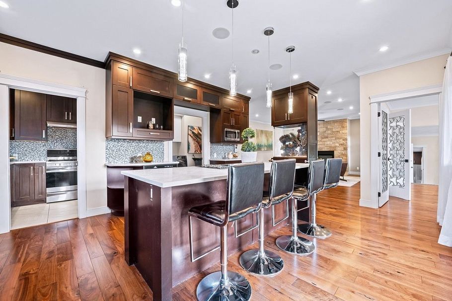 839 W 20th Street North Vancouver, BC - 11