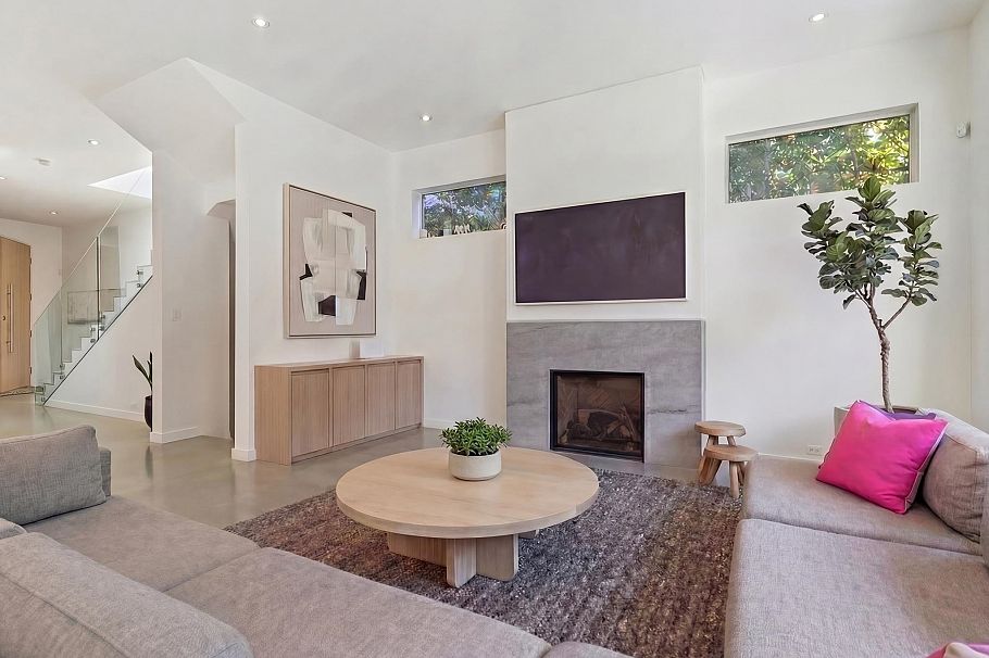 3156 W 13th Avenue Vancouver, BC - 8