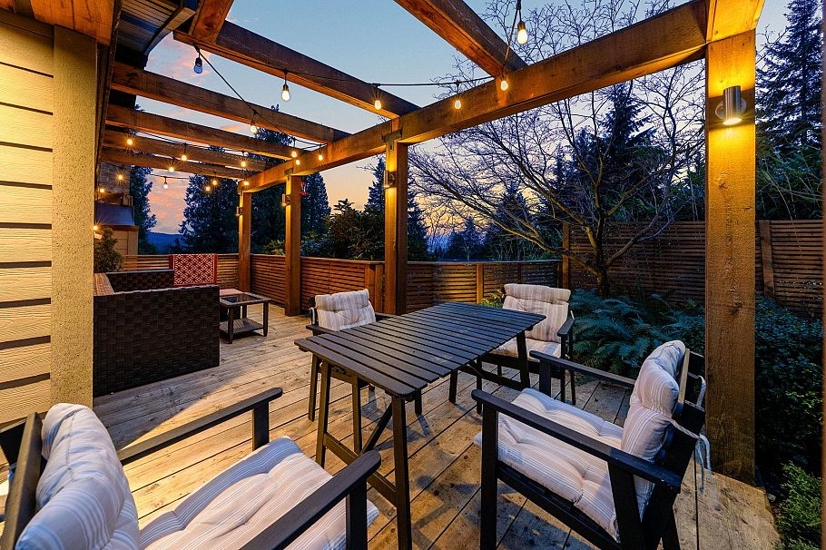 4515 Meadowbank Close North Vancouver, BC - 39