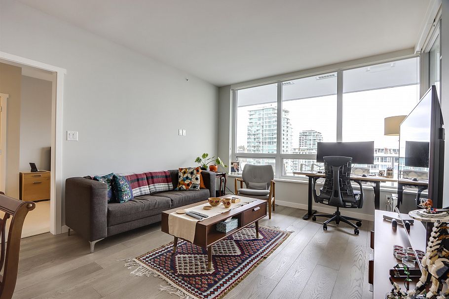 1208 118 Carrie Cates Court Vancouver, BC - 3