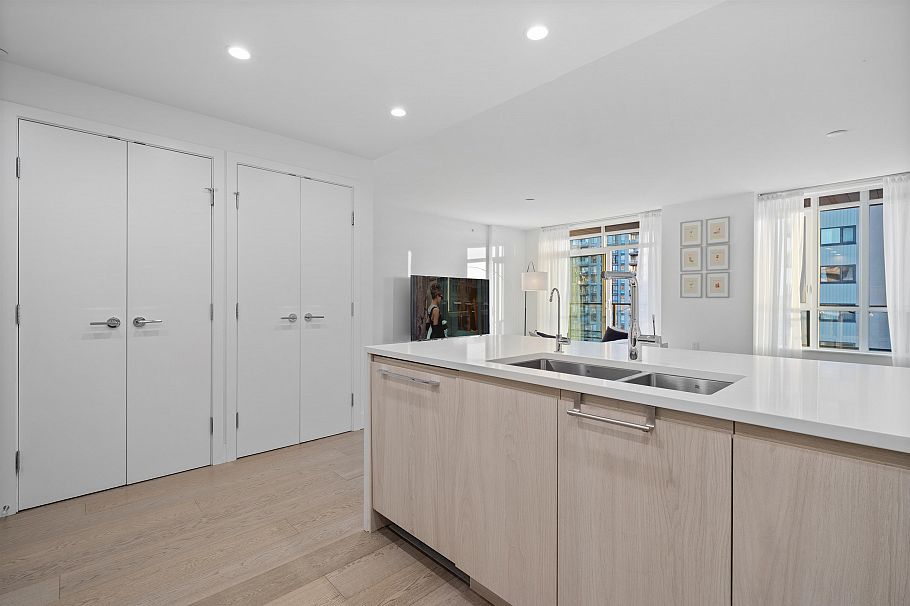 507 177 W 3rd Street North Vancouver, BC - 32