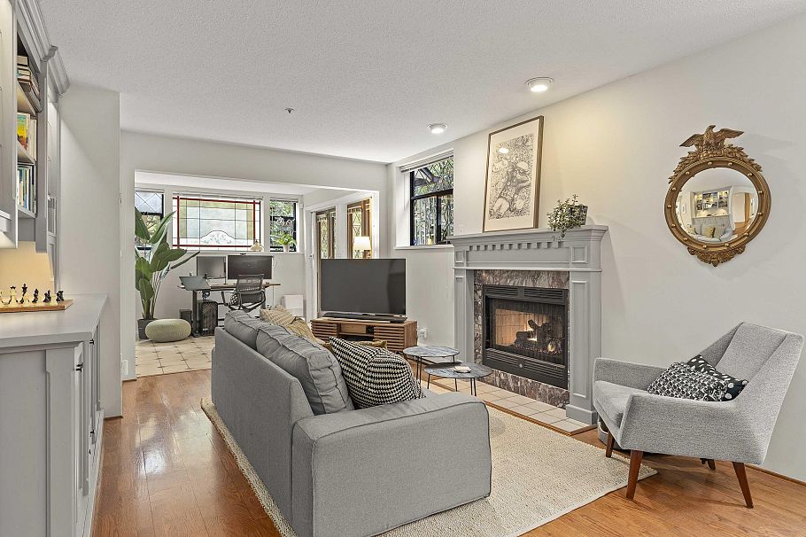 232 W 14th Avenue Vancouver, BC - 9