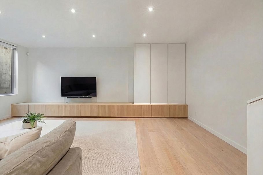 3156 W 13th Avenue Vancouver, BC - 22