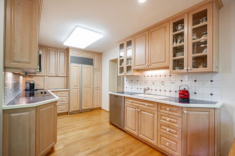 4651 Valley Road North Vancouver, BC - 19