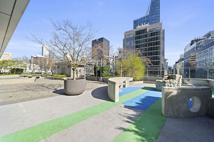 910 833 Seymour Street Vancouver, BC - 32