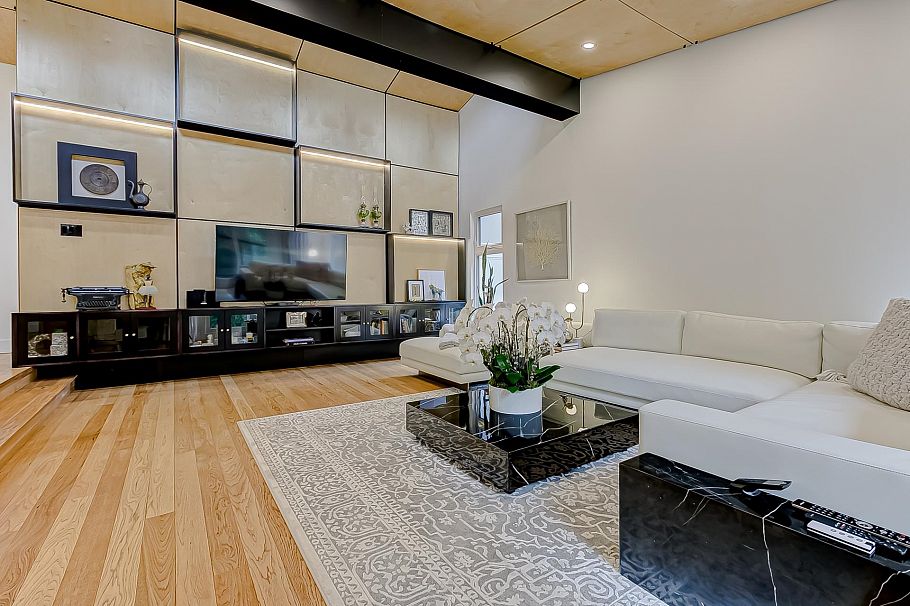 2836 Violet Street North Vancouver, BC - 16