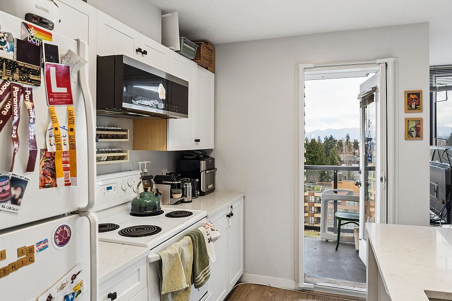 1209 3588 Crowley Drive Vancouver, BC - 12