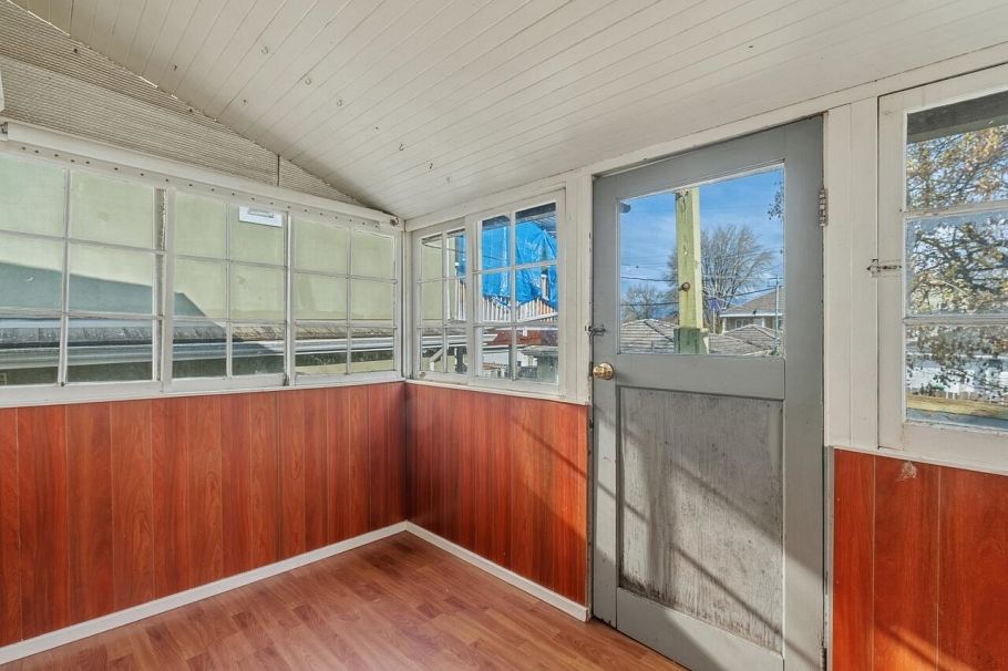 2437 E 22nd Avenue Vancouver, BC - 15