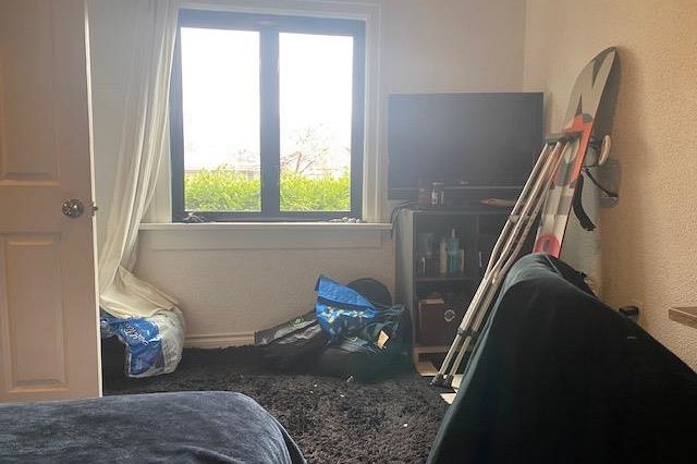 2520 E 24 Avenue Vancouver, BC - 9