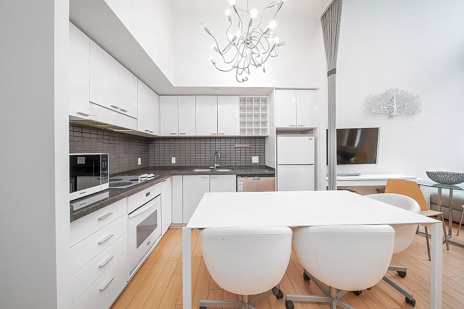 119 Regiment Square Vancouver, BC - 5