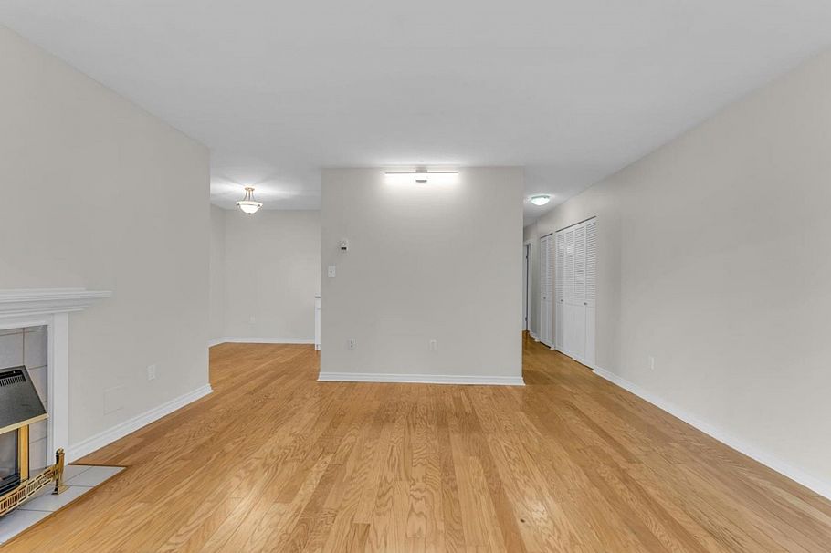 104 1641 Woodland Drive Vancouver, BC - 11