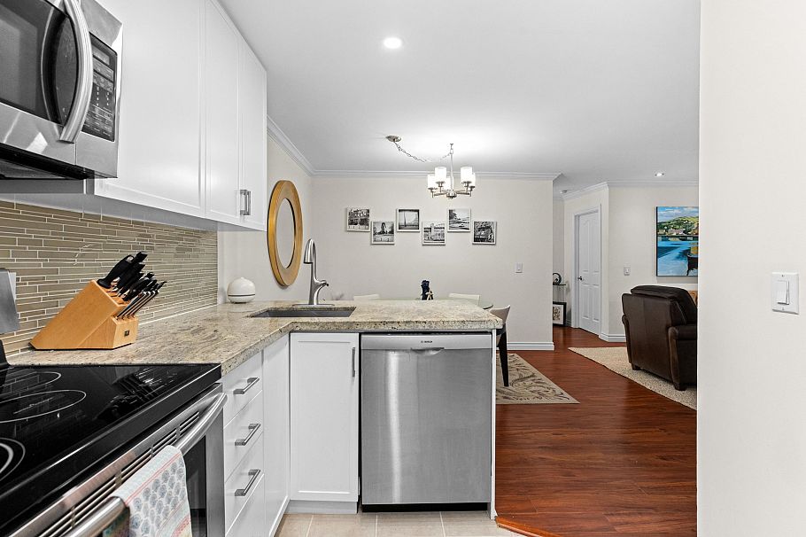 105 1125 Gilford Street Vancouver, BC - 12