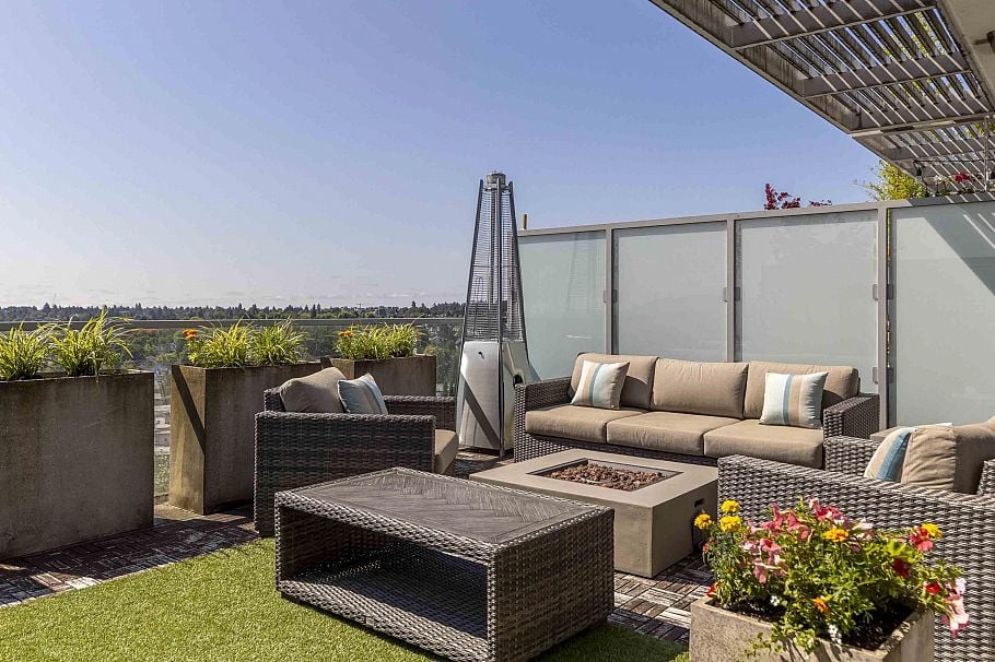 1206 2770 Sophia Street Vancouver, BC - 2