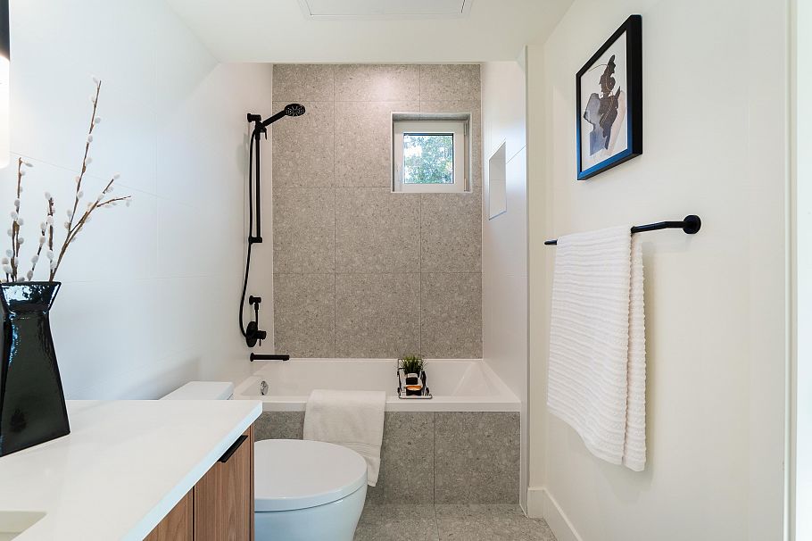 121 1552 E 3rd Avenue Vancouver, BC - 25