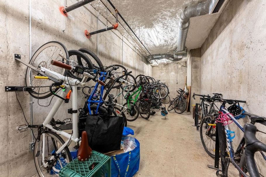 3 2651 Library Lane North Vancouver, BC - 27