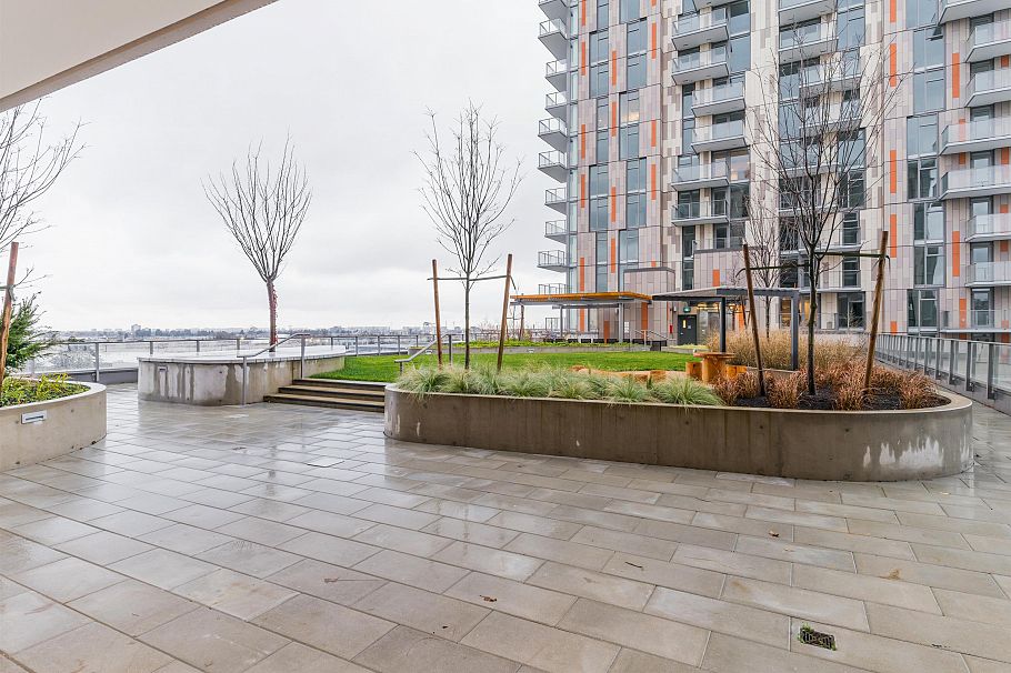 305 8138 Fraser Street Vancouver, BC - 23