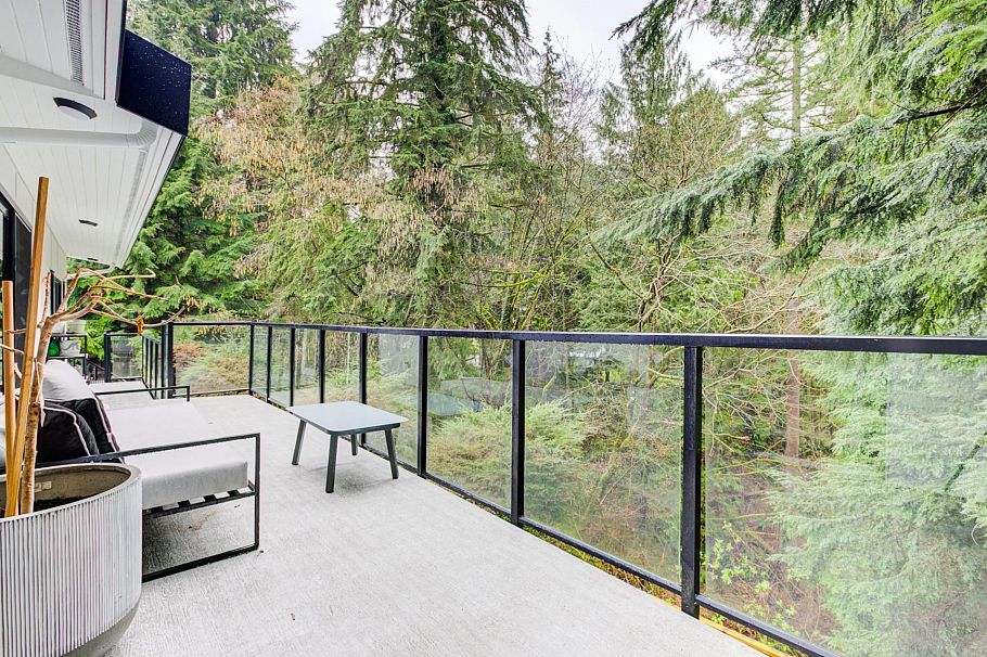 2836 Violet Street North Vancouver, BC - 22