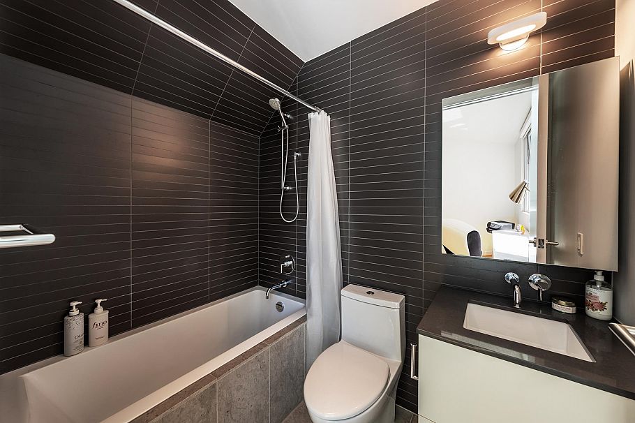 2216 Willow Street Vancouver, BC - 23